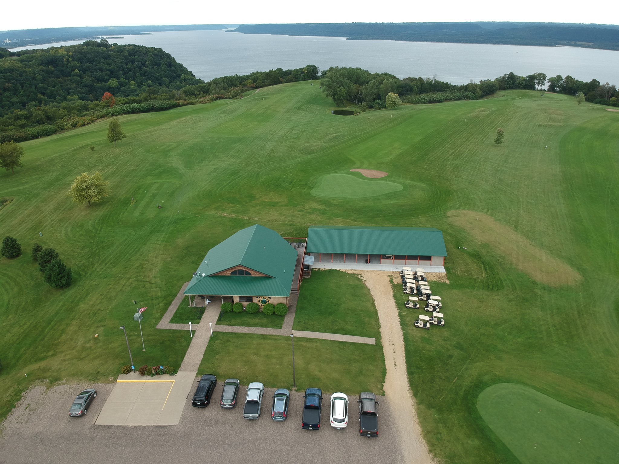 Visit Lake City MN - GOLFING - Lake Pepin Golf Course
